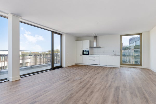 For rent: Amsterdam / €2821.00 p.m. / 94.00m2