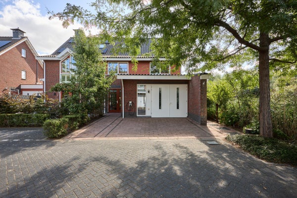 For rent: Berkel en Rodenrijs / €3750 p.m. / 206m2