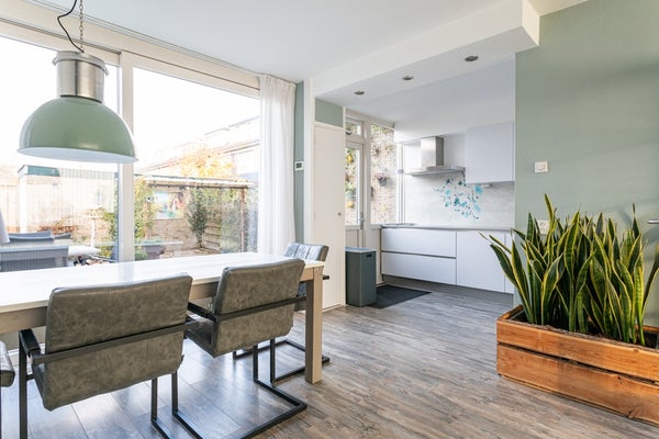 Te huur:  Voorschoten  / €2500,00 p.m. / 118,00m2