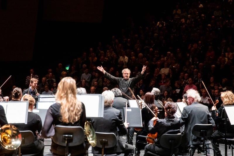 https://ams3.digitaloceanspaces.com/residentie-orkest-preview/assets/Go R.O. XL