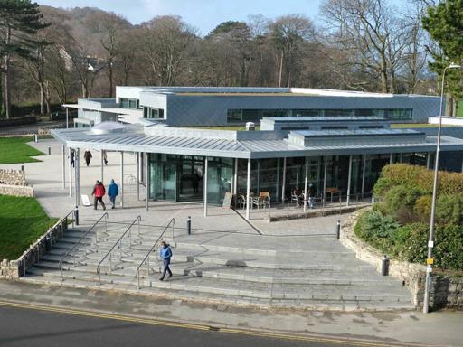 Llyfrgell Conwy Library