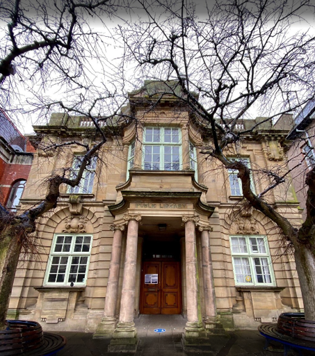 Llyfrgell Llandudno Library