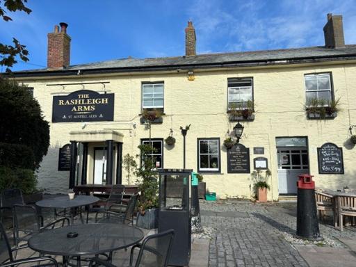 Rashleigh Arms, Charlestown
