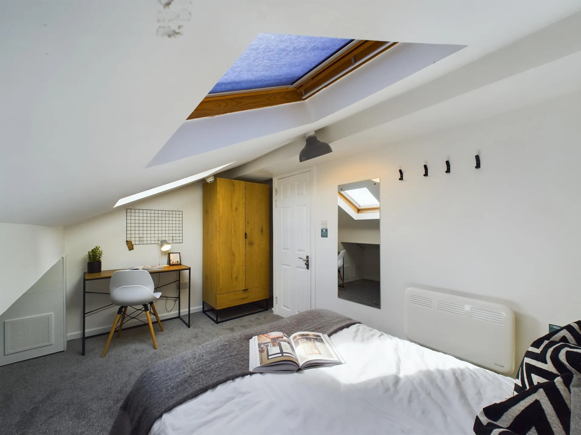 Image 7