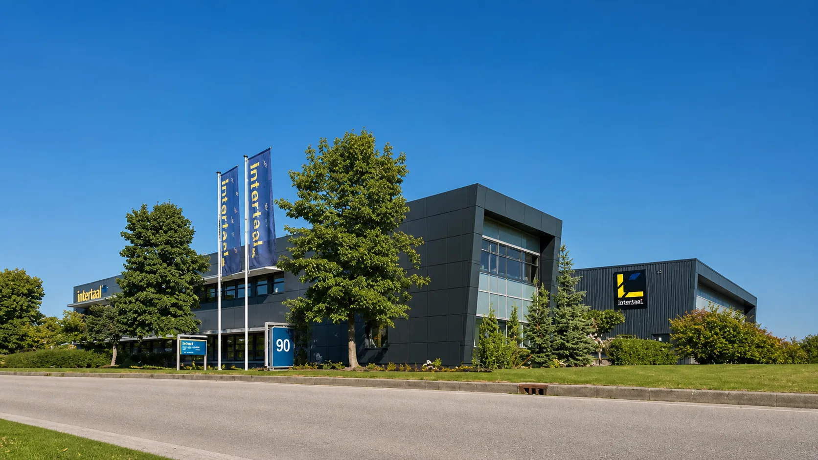 Drie webshops op één fundament bij Intertaal