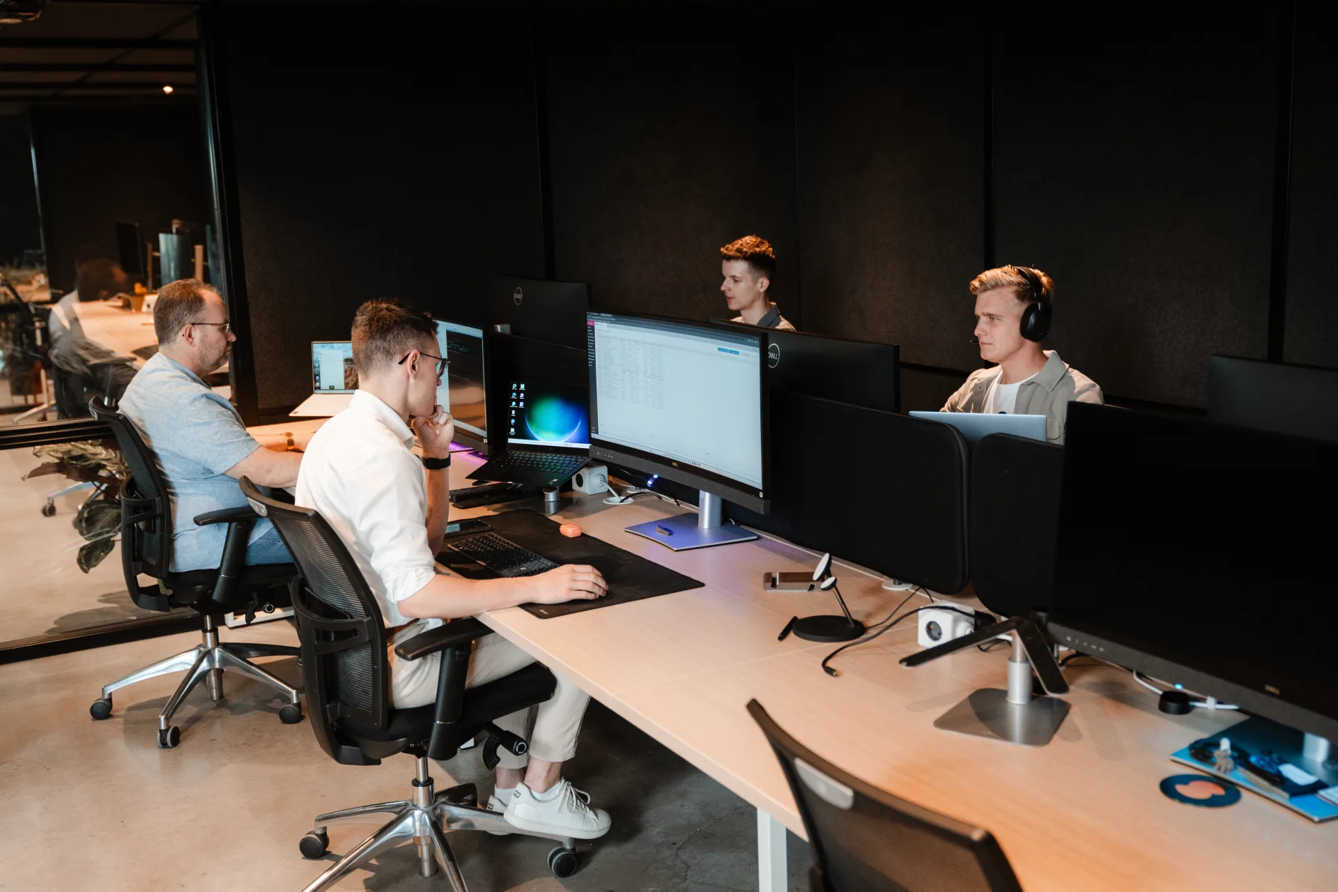 Het Skrepr support-team op kantoor Urk