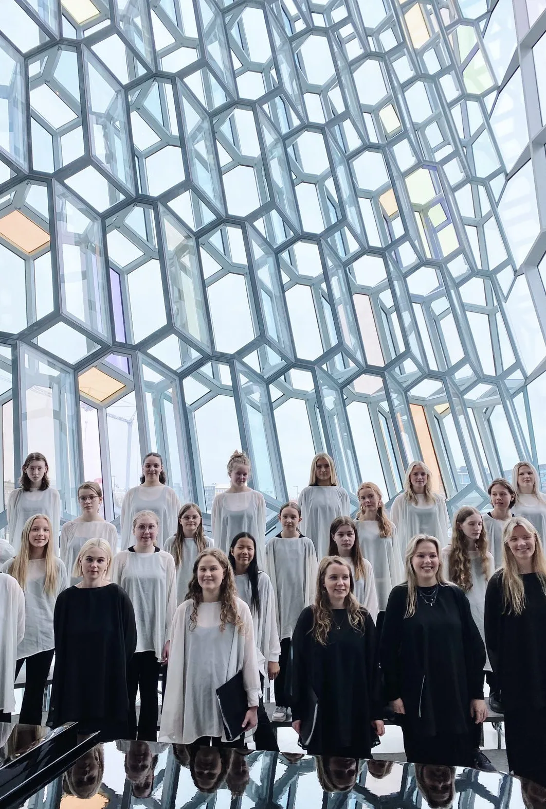 Stúlknakór Reykjavíkur, Aurora og nemendur úr einsöngsdeild Domus Vox