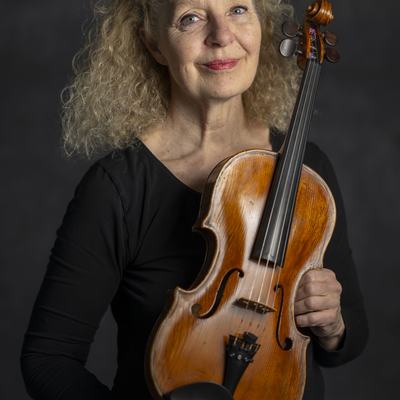 Svava Bernharðsdóttir