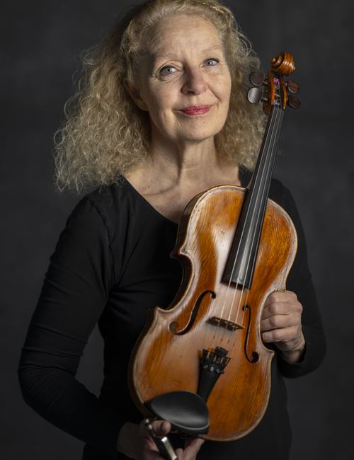 Svava Bernharðsdóttir