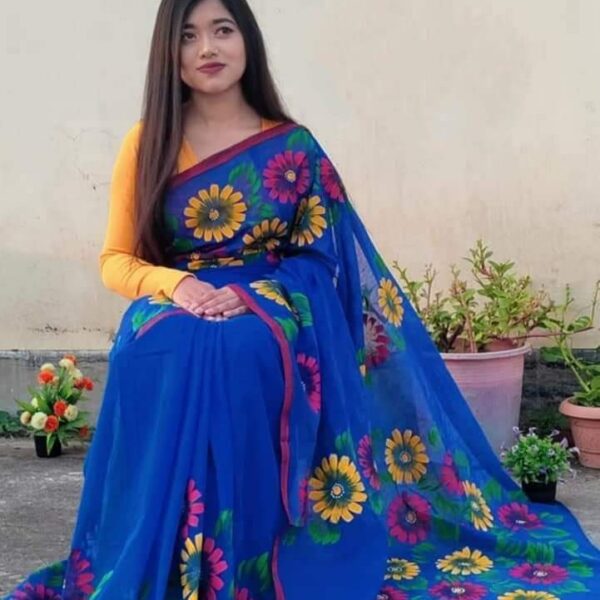 হাফসিল্ক শাড়ীতে  হ্যান্ডপ্রিন্ট তুলির কাজ করা-31140