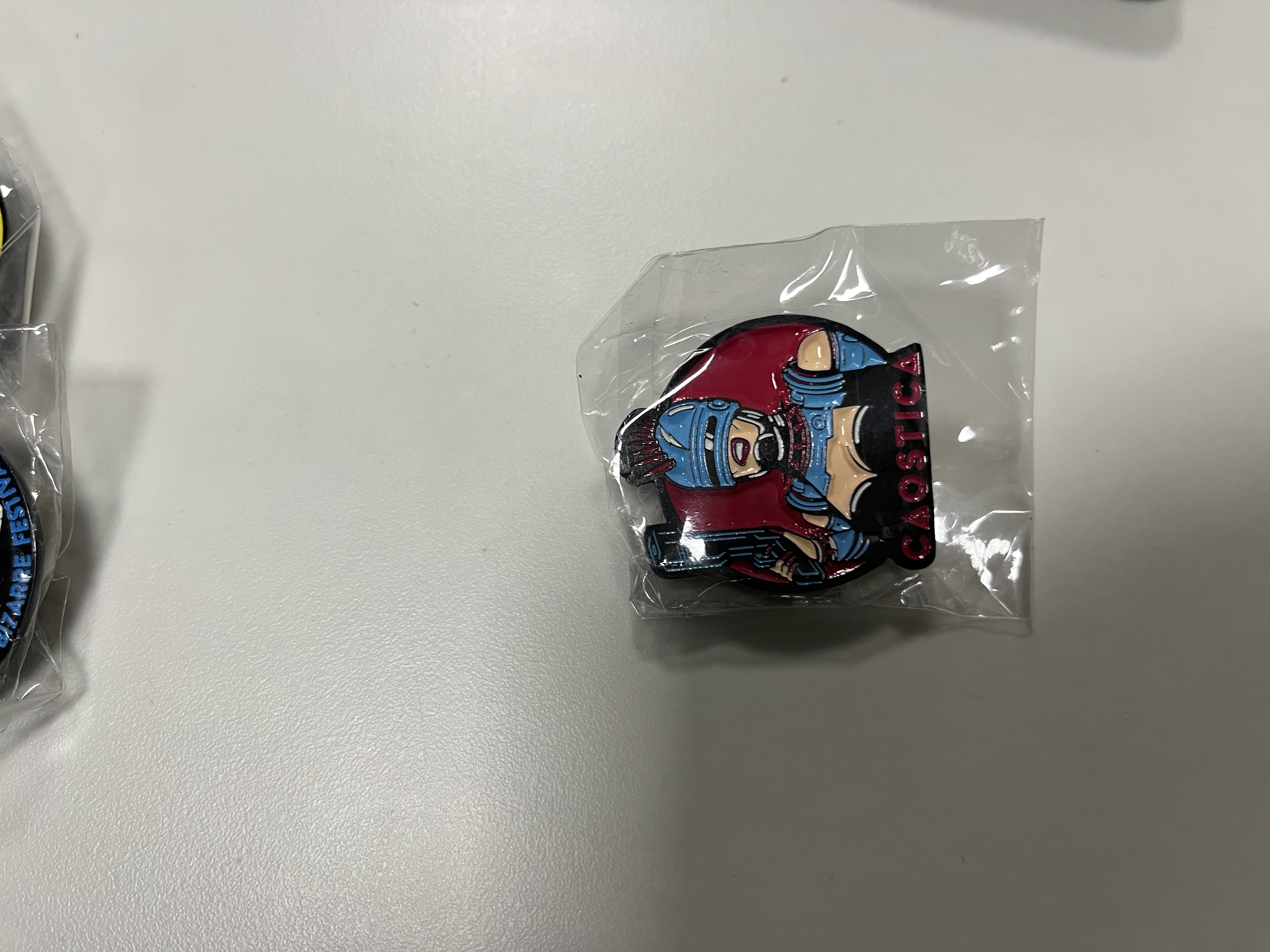 Pin Caostica: Terminatora Rosa