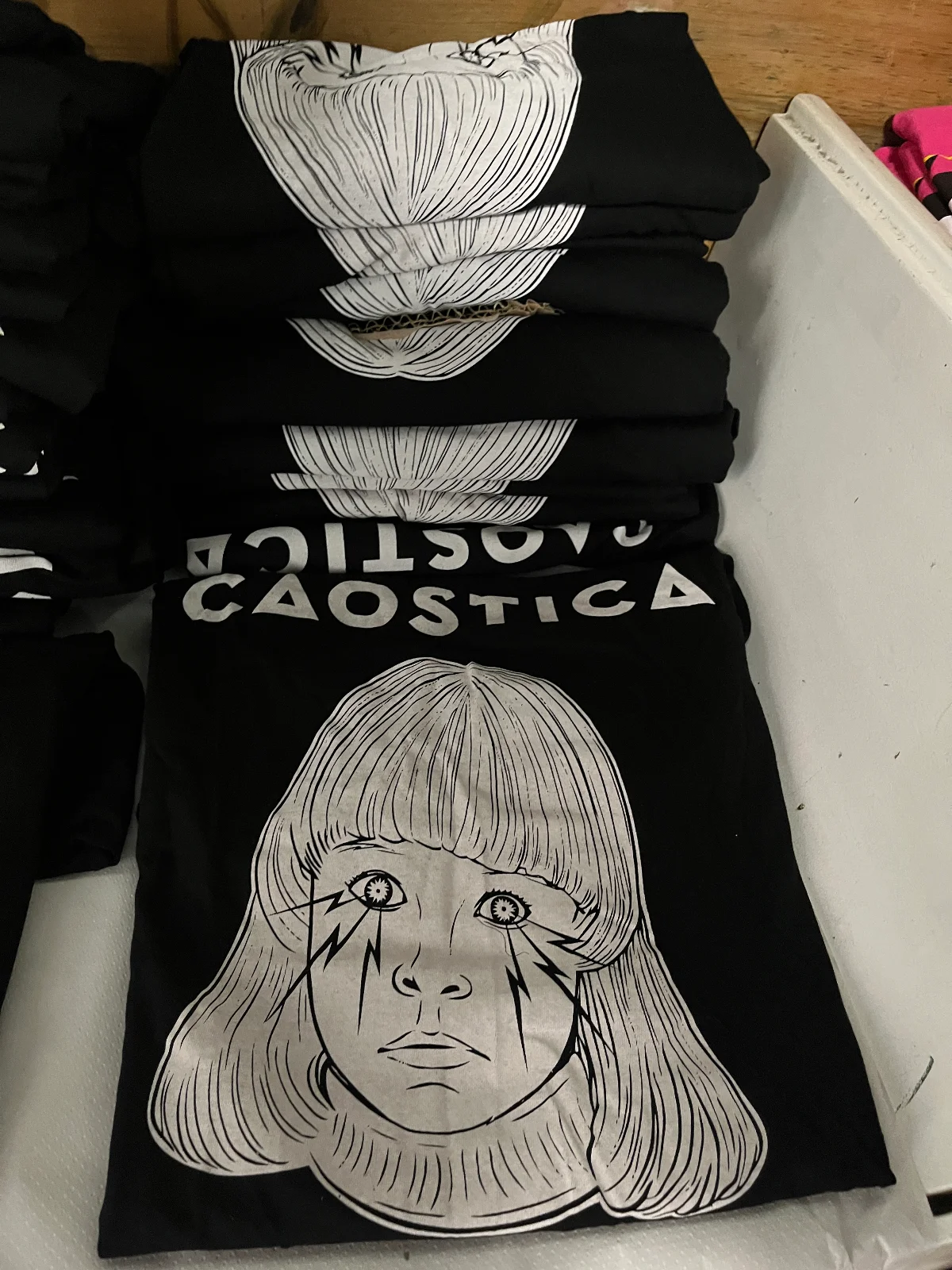 Camiseta Caostica Mara