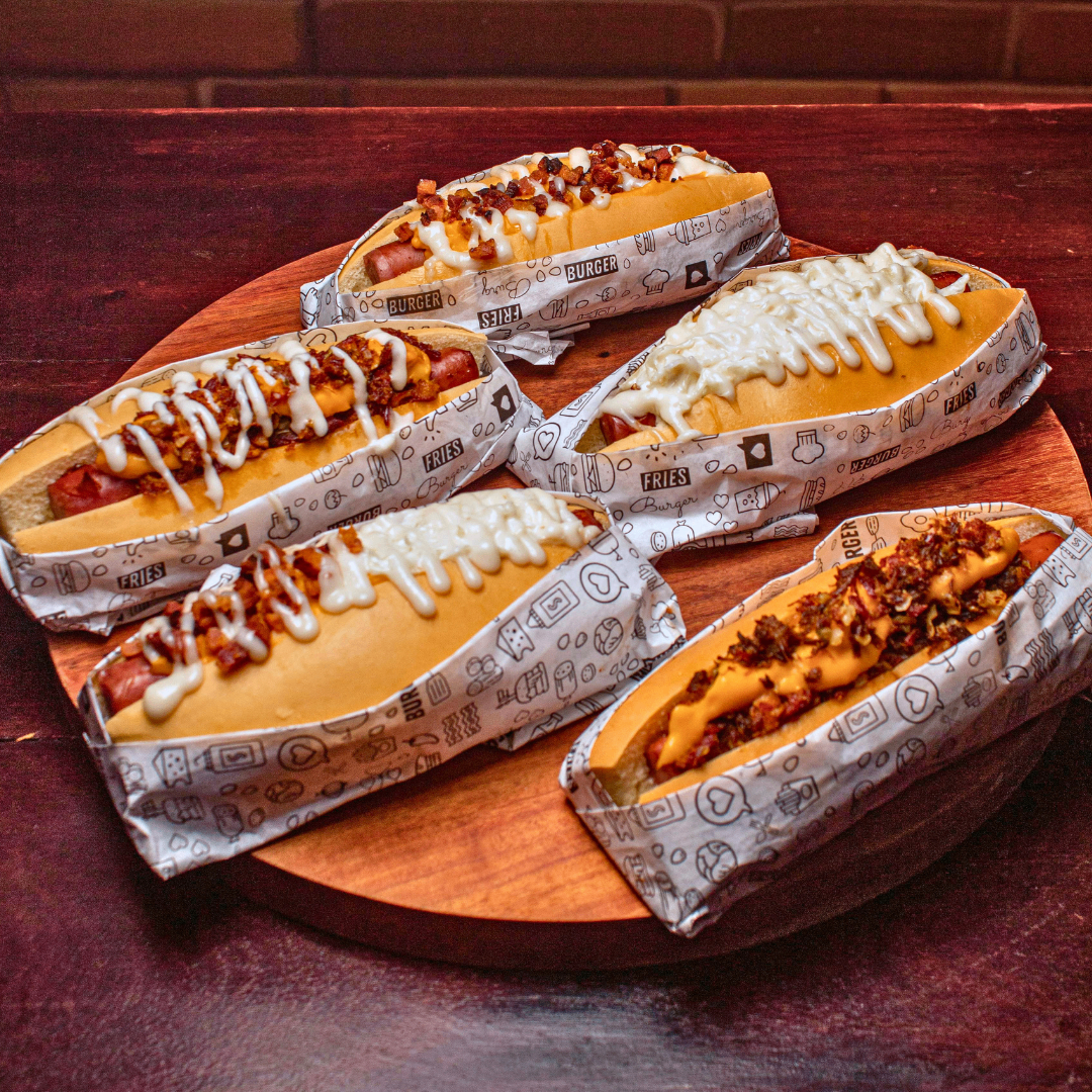 HOT DOGS