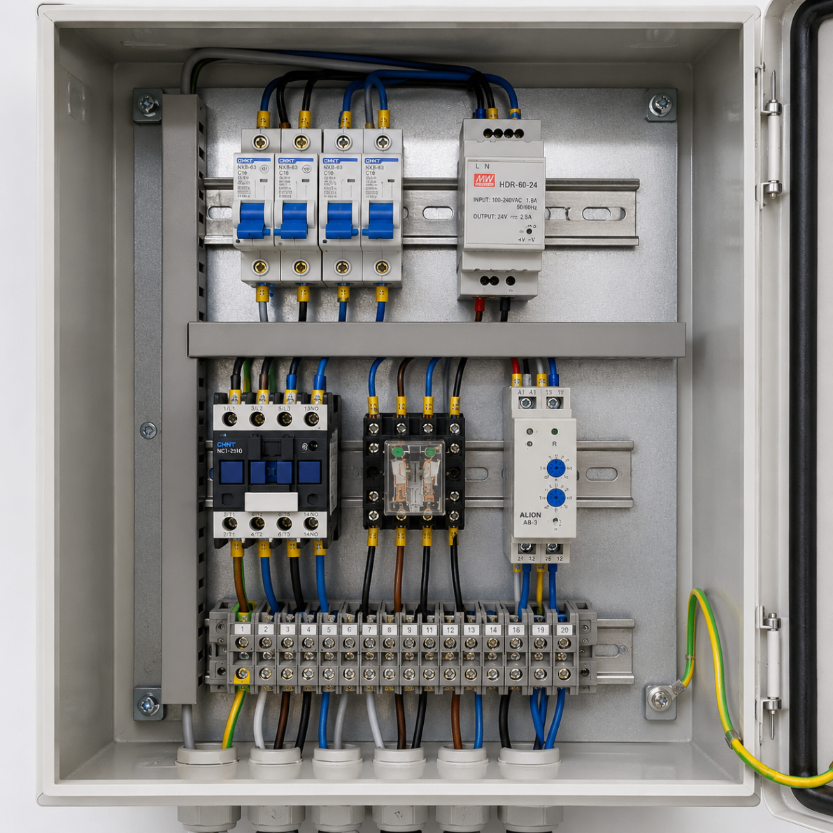 <span style="font-size: 12px;">RENOVACIÓN DE CUADRO ELÉCTRICO</span>