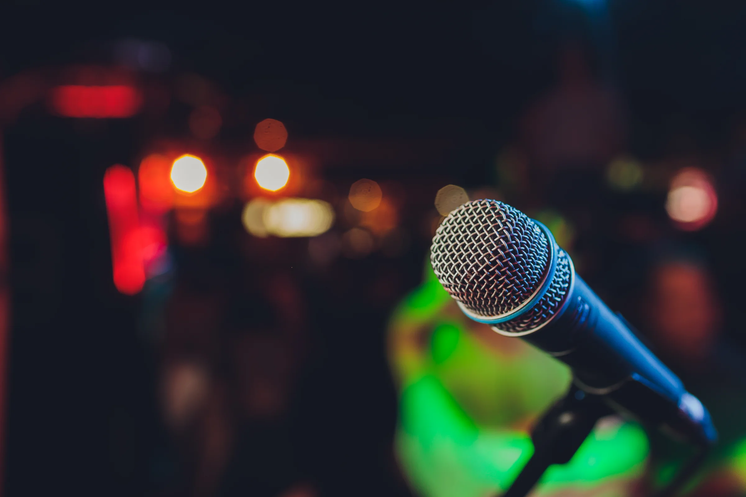 Cuando llega el fin de semana<br><span style="font-size: 28px !important;">Jamaica cambia de ritmo</span>