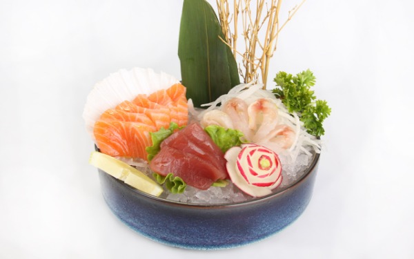 27. SASHIMI MIX