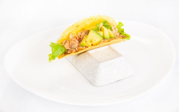 26B. SALMONE TACO'S