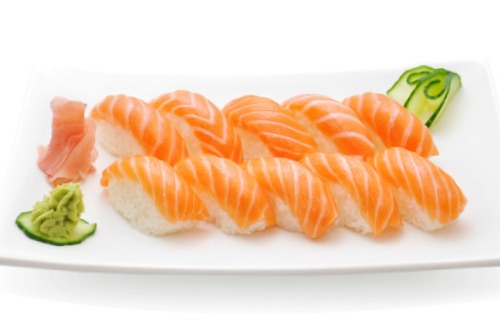 Plateau sushi saumon