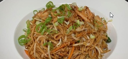 122. Fried noodles with prawns