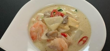 76. Thai green curry shrimps
