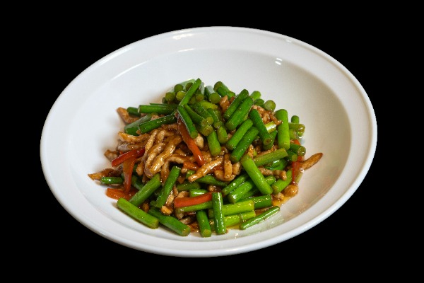 F71. Sti-fried Shredded Pork with Garlic Moss