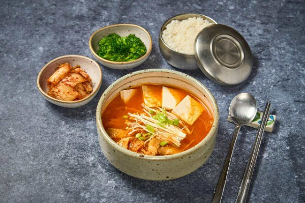 김치찌개 Kimchi Jjigae – Ragoût de kimchi