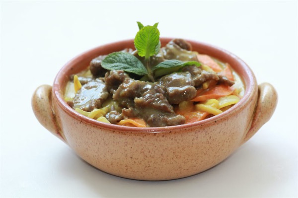 158 Boeuf au curry janue