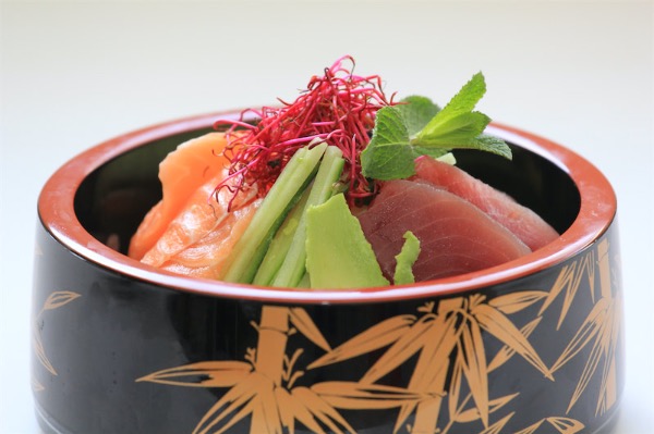 87 Chirashi mi kusu