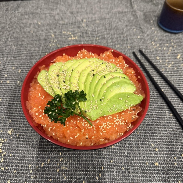 CH5. Chirashi tartare saumon