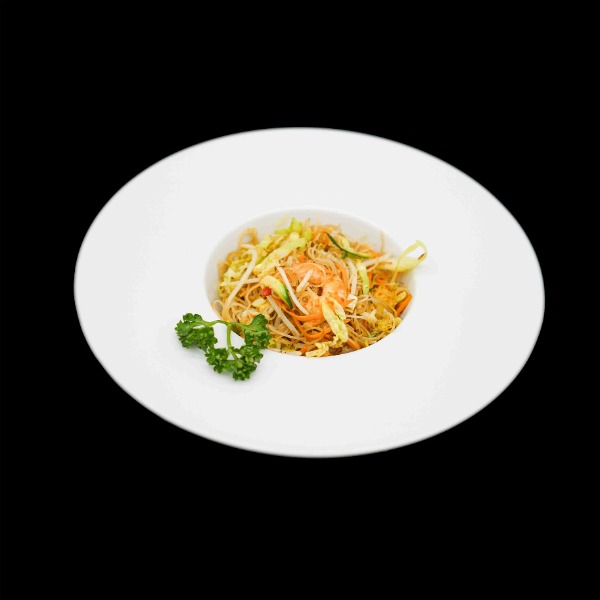 223. Spaghetti di riso con verdura e gamberi*