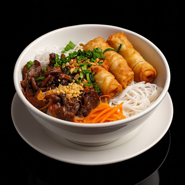 81. Bôbun (vermicelles de riz au boeuf et nêms)