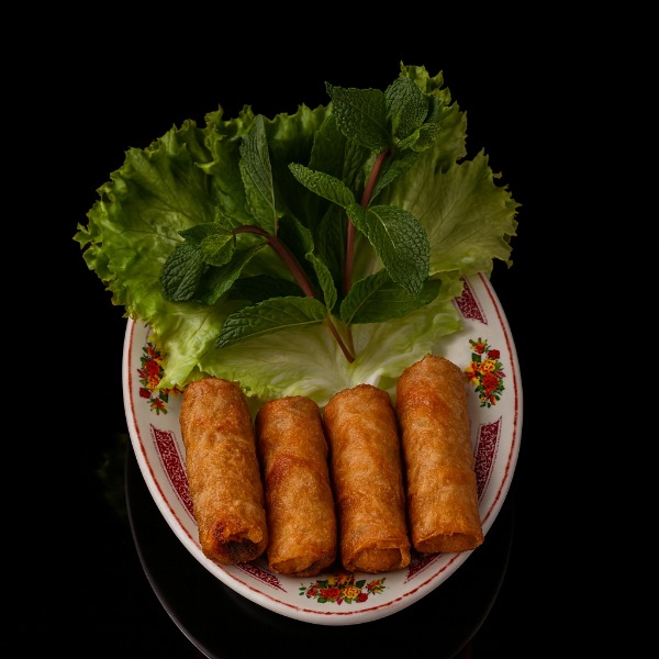 19. Pâtés impériaux au crabe et aux crevettes (4 pièces)