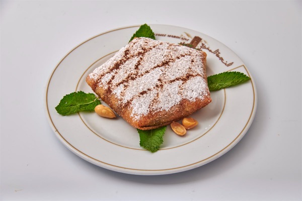 Pastilla au Poulet fermier aux amandes