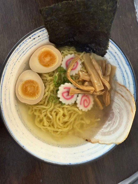 RA13. Sel Poulet Bouillon de poulet léger-Chashu de porc