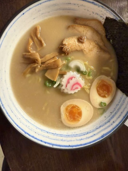 RA2. Tonkotsu Bouillon de porc-Poulet