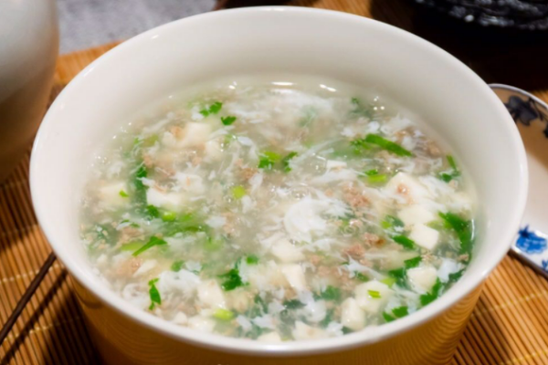 西湖牛肉羹/Soupe au boeuf haché façon chinoise