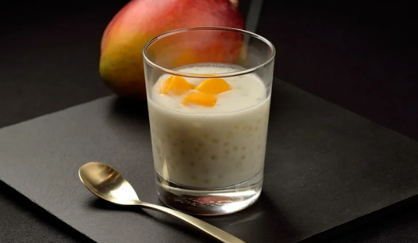 Tapioca au lait de coco et mangue