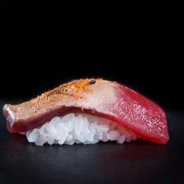 53. Nigiri atún Tostado