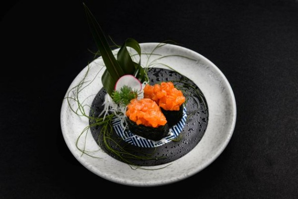 S68. Gunkan spicy sake