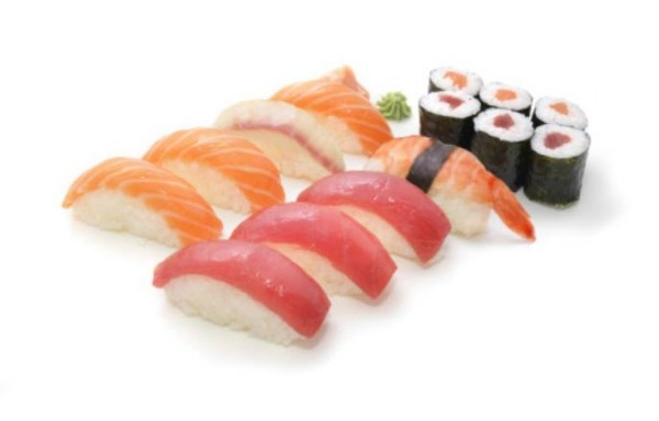 S11. 8 Sushi et 6 maki