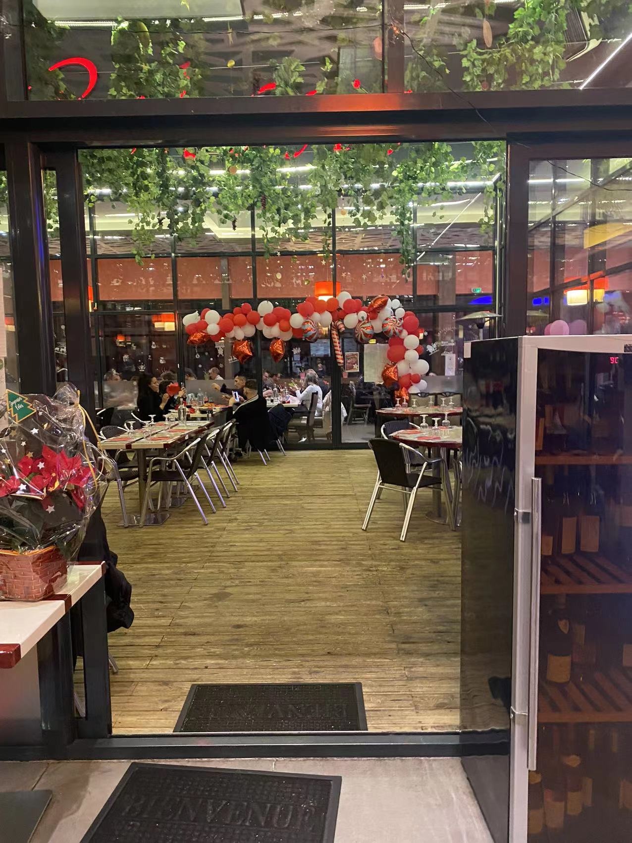 home-restaurant-wokasie