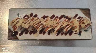 Uramaki tonno crudo