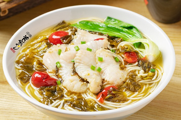 B4. Pickled pepper noodles soup with fish fillet