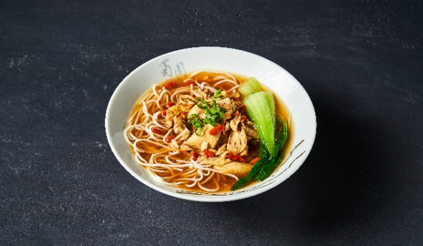 6. Rice noodle soup with chicken