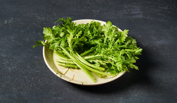 L13. Chrysanthemum Greens (1min)