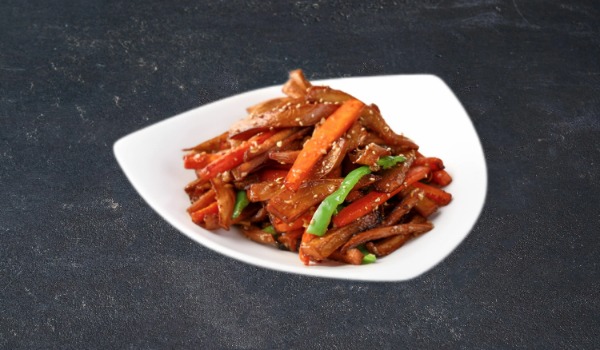 75. King oyster mushroom stir-fry with pork