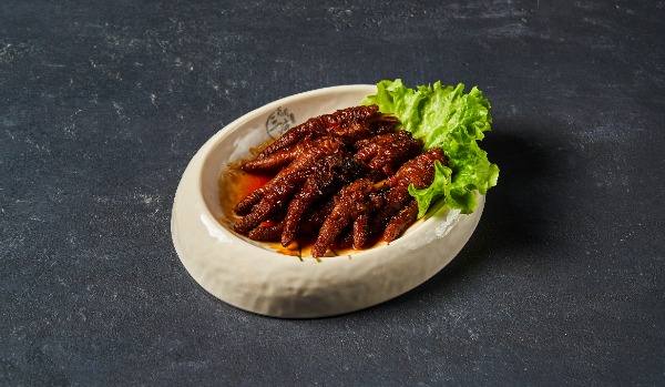 V25. Spicy Marinated Chicken Feet