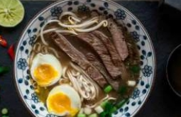 2016C. Ramen con manzo