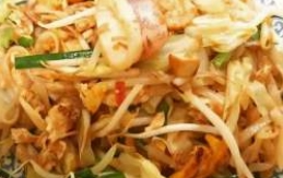 2001. Tagliatelle di riso con frutti di mare