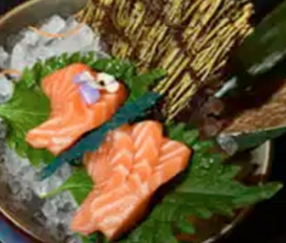 176. Sashimi salmone
